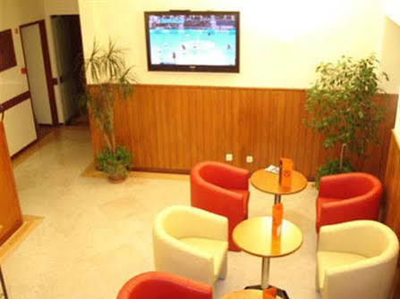 Guest house Residencial Do Areeiro 2*